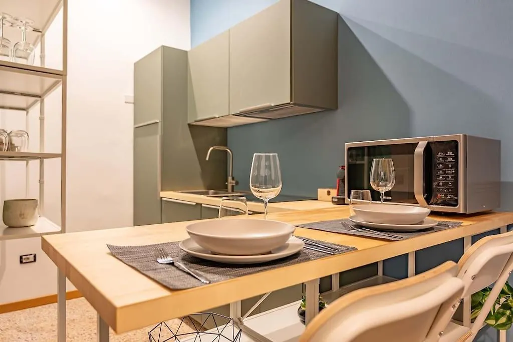 Guest Planet - Cozy Housing Porta Romana M3 Milaan Appartement