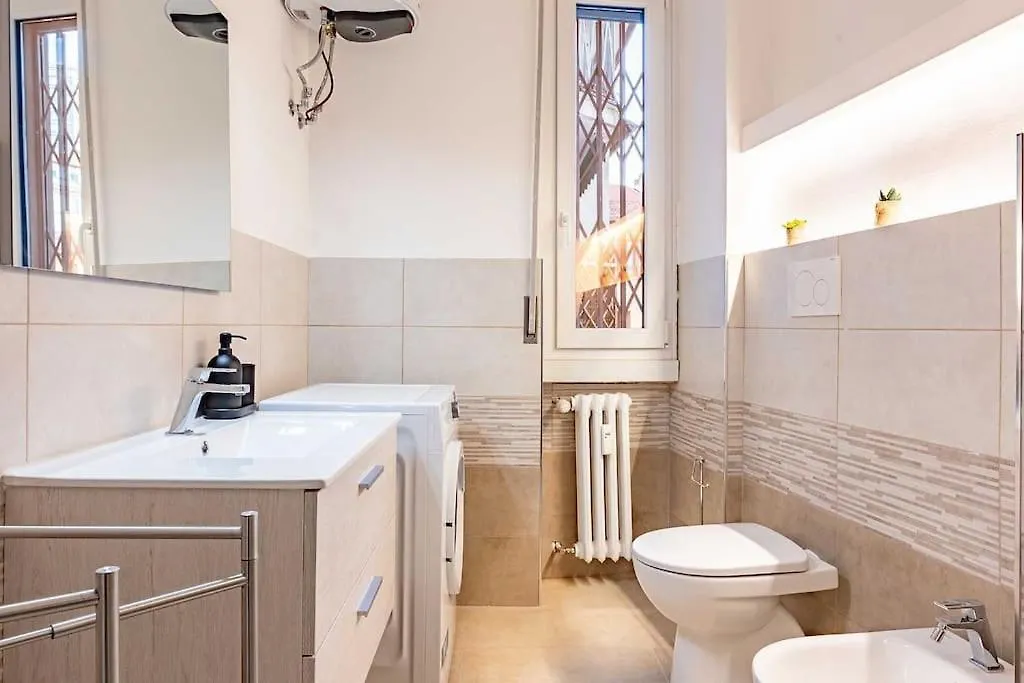 Guest Planet - Cozy Housing Porta Romana M3 Milaan Appartement